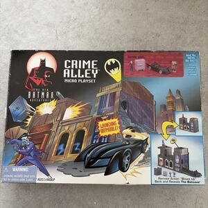 Kenner The New Batman Adventures Crime Alley Micro Playset Batmobile